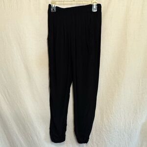 B-133 Mudd Black Elastic waist Pull on Dress Pants‎ Size M